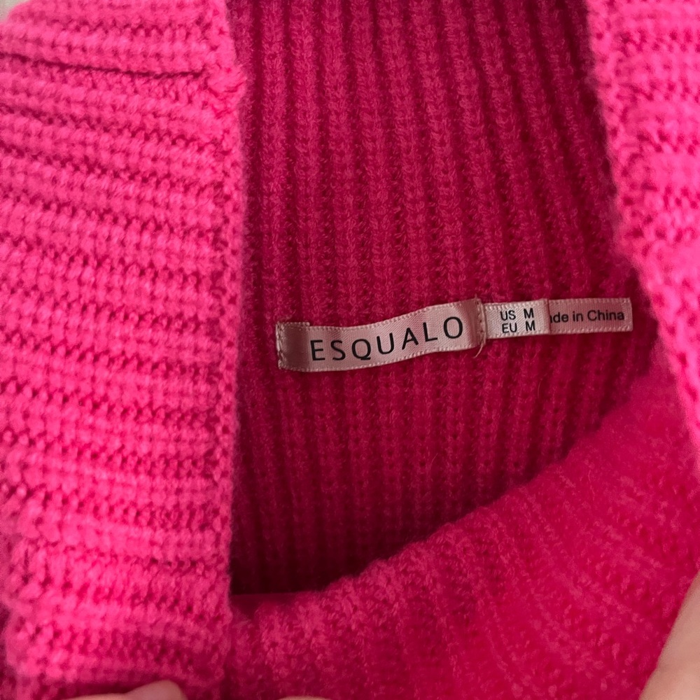 Pink Ribbed Women's Sweater - Picture 3 of 5